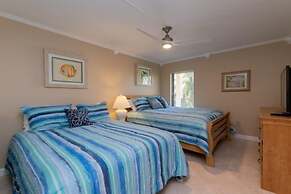 Beautiful Unit In One Of The Most Prestigious Condo Complex In Islamor