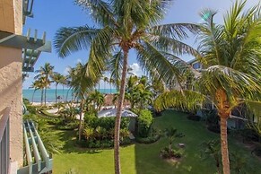 Beautiful Unit In One Of The Most Prestigious Condo Complex In Islamor