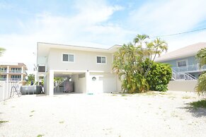 Beautiful Canal Front Home With Above Ground Pool, Dock And Fish Clean