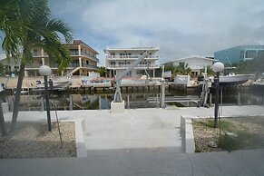 Beautiful Canal Front Home With Above Ground Pool, Dock And Fish Clean