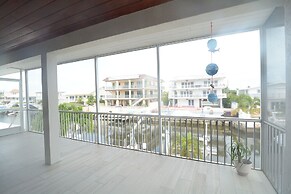 Beautiful Canal Front Home With Above Ground Pool, Dock And Fish Clean