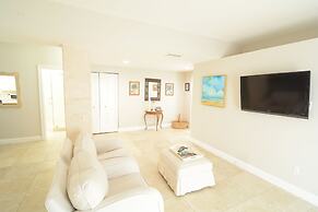 Beautiful Canal Front Home With Above Ground Pool, Dock And Fish Clean