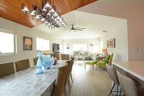 Beautiful Canal Front Home With Above Ground Pool, Dock And Fish Clean