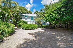 Gated Estate Duplex On The Bay With Dockage 2 Bedroom Apts by RedAwnin