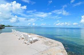 Gated Estate Duplex On The Bay With Dockage 2 Bedroom Apts by RedAwnin