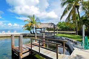 Gated Estate Duplex On The Bay With Dockage 2 Bedroom Apts by RedAwnin