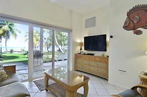 Gated Estate Duplex On The Bay With Dockage 2 Bedroom Apts by RedAwnin