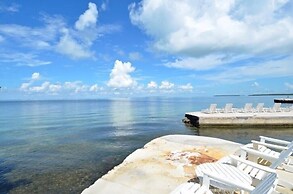 Complete Duplex On Gated Bayfront Property 4 Bedroom Apts by RedAwning