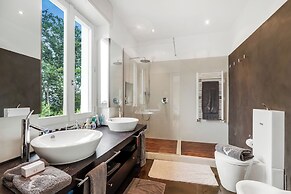 Il Gioiellino Pool And Sauna