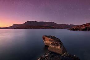 Kildonan House Village Centre Sleep 8 With hot tub