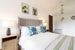 Host Stay Heather Cottage