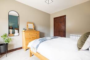 Host Stay Heather Cottage