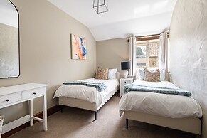 Host Stay Heather Cottage