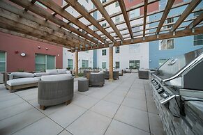 The Celebrity Suite The Gulch