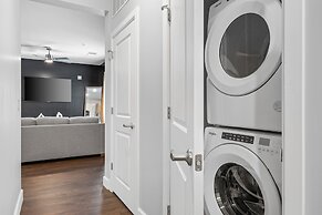 The Celebrity Suite The Gulch