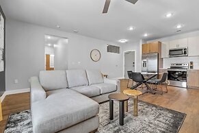 The Celebrity Suite The Gulch