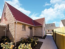 Cozy Polder House on the Westhinder Domain