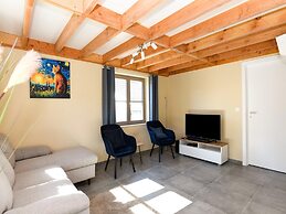 Cozy Polder House on the Westhinder Domain