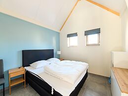 Cozy Polder House on the Westhinder Domain