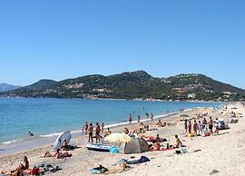 Apartment in Giens With Pool & Beach Access