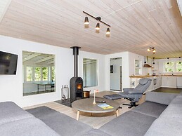 4 Star Holiday Home in Gedsted