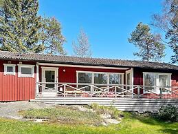6 Person Holiday Home in Djurhamn