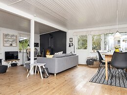 5 Person Holiday Home in Thyholm