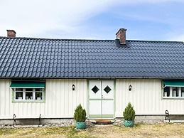 6 Person Holiday Home in Mellbystrand