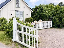 6 Person Holiday Home in Mellbystrand