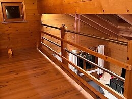 Beautiful log Cabin Near Wildkogel Arena