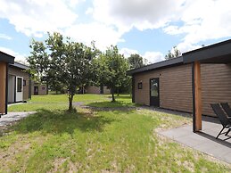 Spacious Chalet in a Rural Location Near Giethoorn