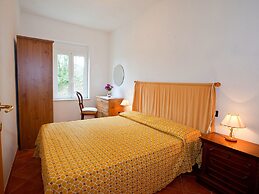 Belvilla by OYO Spacious Home Surrounded by Nature