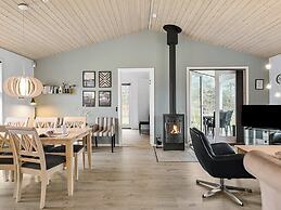 4 Star Holiday Home in Hals