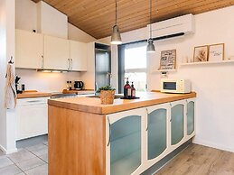 4 Star Holiday Home in Hals