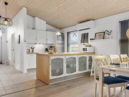 4 Star Holiday Home in Hals