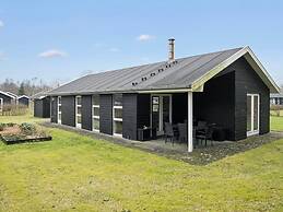 4 Star Holiday Home in Hals