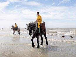 Charming Chalet With Garden