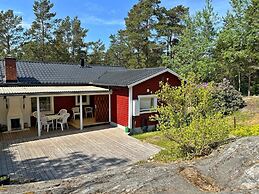 6 Person Holiday Home in Djurhamn