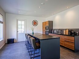 Luxury Family Villa in a Beautiful Location