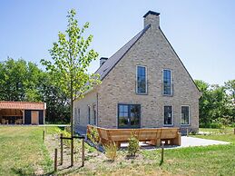 Luxury Family Villa in a Beautiful Location