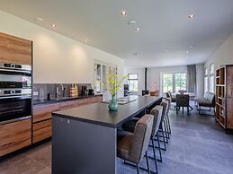 Luxury Family Villa in a Beautiful Location