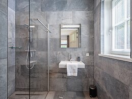 Luxury Family Villa in a Beautiful Location