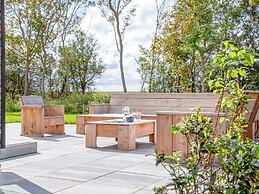 Luxury Family Villa in a Beautiful Location