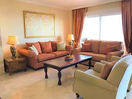 Beach Penthouse Bermuda Beach 4