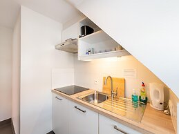 Cozy Apartment Near the Dike and Center