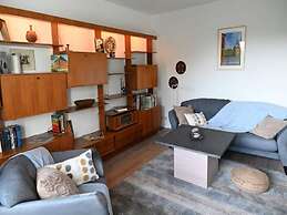 Vintage Style Apartment With Balcony/terrace