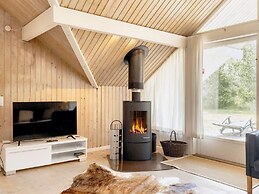 6 Person Holiday Home in Rodby