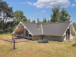 6 Person Holiday Home in Rodby