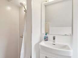 6 Person Holiday Home in Rodby