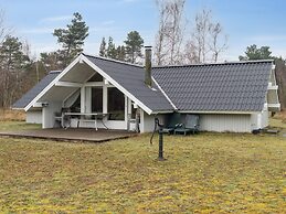 6 Person Holiday Home in Rodby